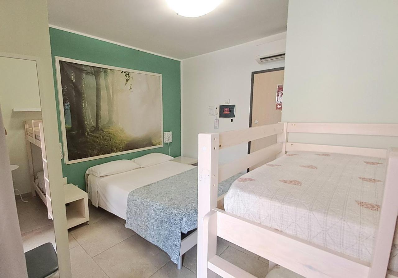 Guest House Roma Express Ladispoli Exterior foto