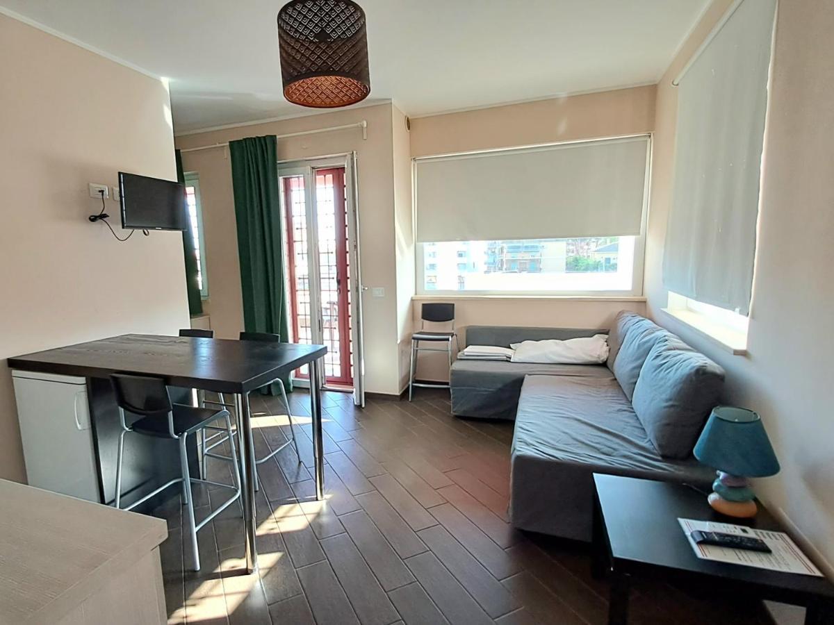 Guest House Roma Express Ladispoli Exterior foto
