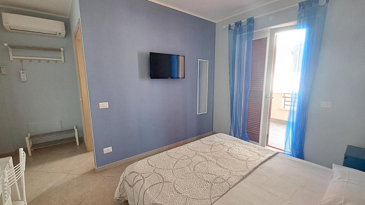 Guest House Roma Express Ladispoli Exterior foto