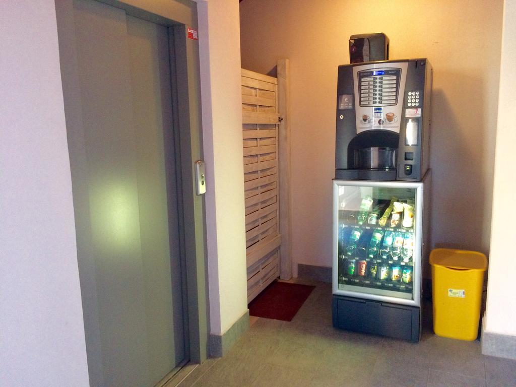Guest House Roma Express Ladispoli Exterior foto
